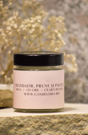 Trandafir, prune si paciuli - la borcan